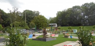 Wiedereröffnung der Miniaturgolfanlage
