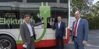 HCR stellt ersten Elektrobus vor