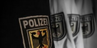 Polizei: Pkw-Brand, Einbruch, Körperverletzung