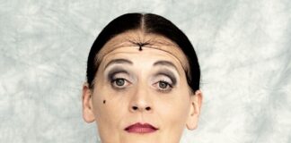 Flottmannhallen: „La Signora – Allein unter Geiern“