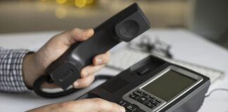 Ab sofort: Corona-Erkrankte müssen Kontakte selbst informieren!