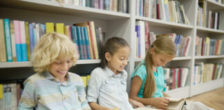 Stadtbibliothek Herne: Lesung mit Hexe Moni – „Julius und die Hauszwerge“