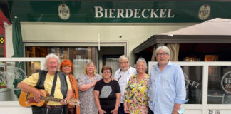 „Tag der Trinkhalle“: ID55 singt Fußballsongs an „Susis Büdchen“