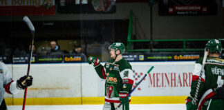 Eishockey: HEV-Auswärtssieg an der Ostsee, Freitag Heimspiel gegen Erfurt