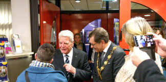Gauck in Herne: Ehemaliger Bundespräsident las aus seinem Buch im Kulturzentrum