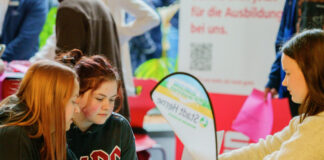 Berufemarkt in der Erich-Fried-Gesamtschule in Herne