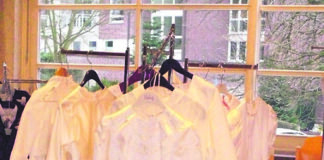 Herne: Helfende für die Kleiderläden des DRK gesucht